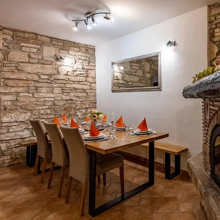 Casa Dominique By Kompas Villa Svetvinčenat